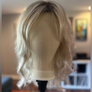 Estetica Reeves wig in Sunlit Blonde